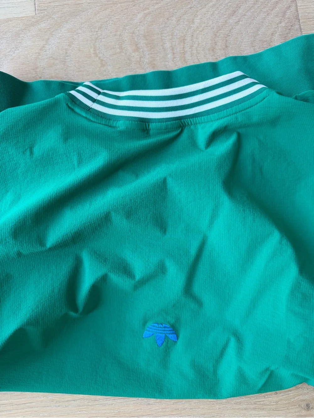 adidas Green Rollinglinks Crewneck Sweatshirt (windbreaker like material)